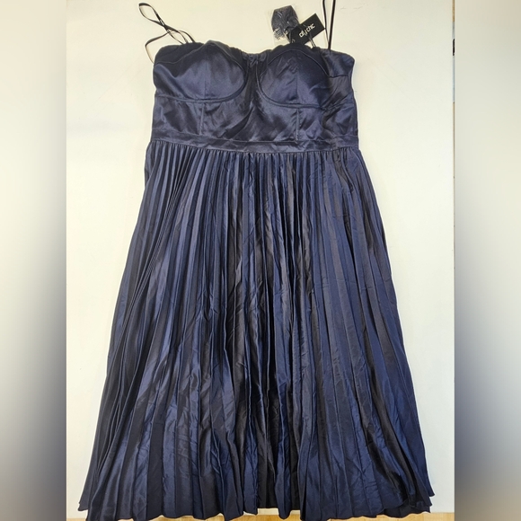 City Chic NWT Dress Ahanna Nave Blue Size Medium Party Evening Wear - Picture 13 of 13